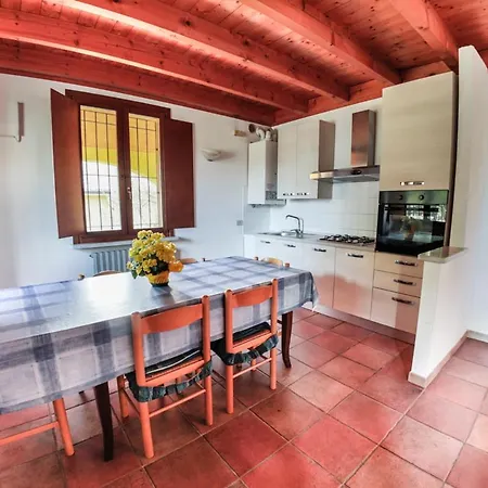 In Collina Alloggio per agriturismo Volta Mantovana