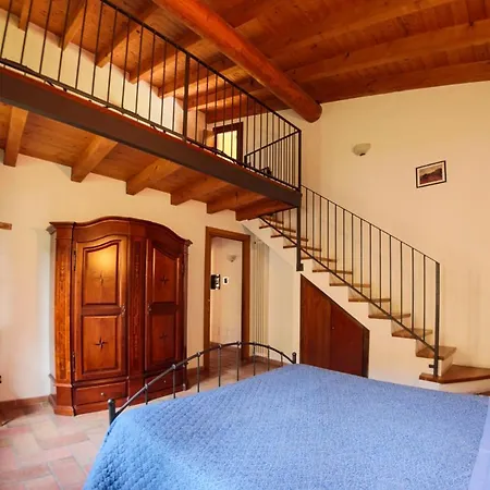 Alloggio per agriturismo In Collina Volta Mantovana