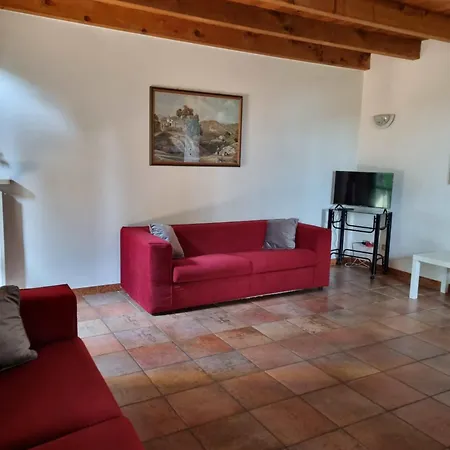 Alloggio per agriturismo In Collina *