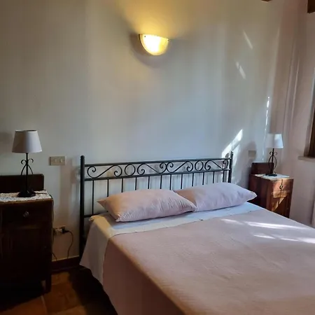 Alloggio per agriturismo In Collina Volta Mantovana