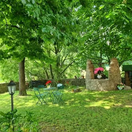 Alloggio per agriturismo In Collina *